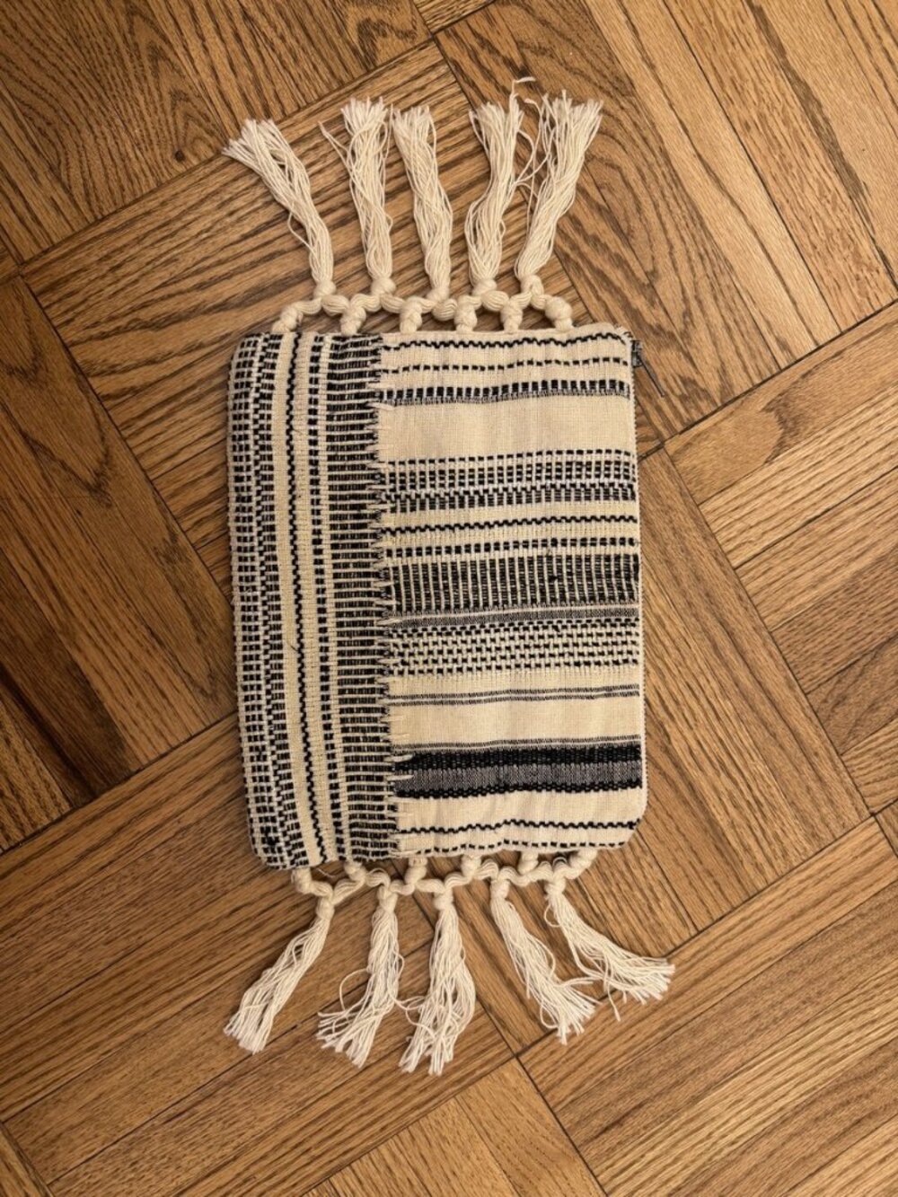 Amuse Society Cream Black Striped Woven Tassel Clutch One Size